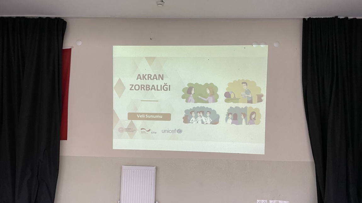 Akran Zorbalığı Veli Eğitimi